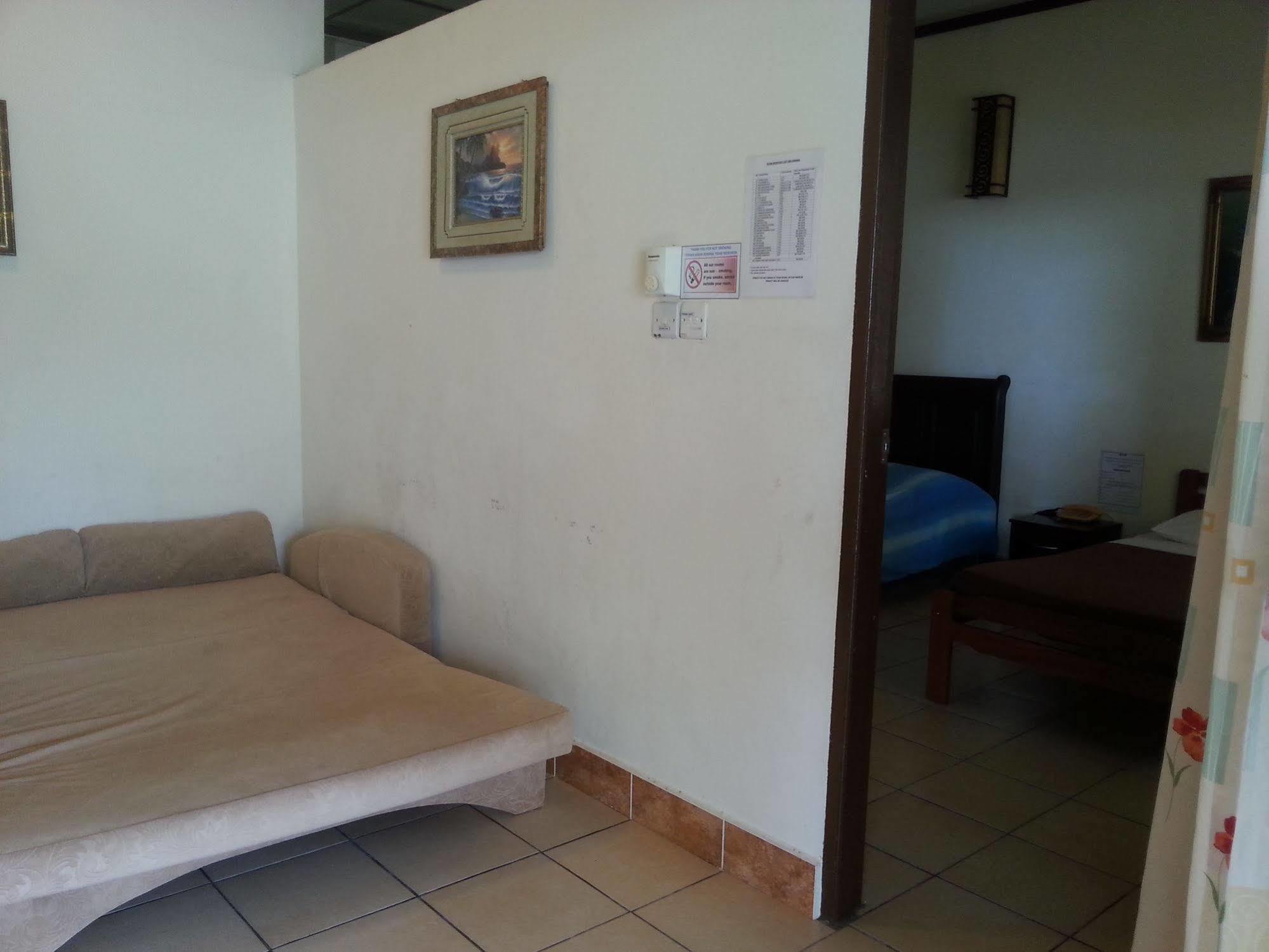 Seaside Travellers Inn Kinarut Luaran gambar