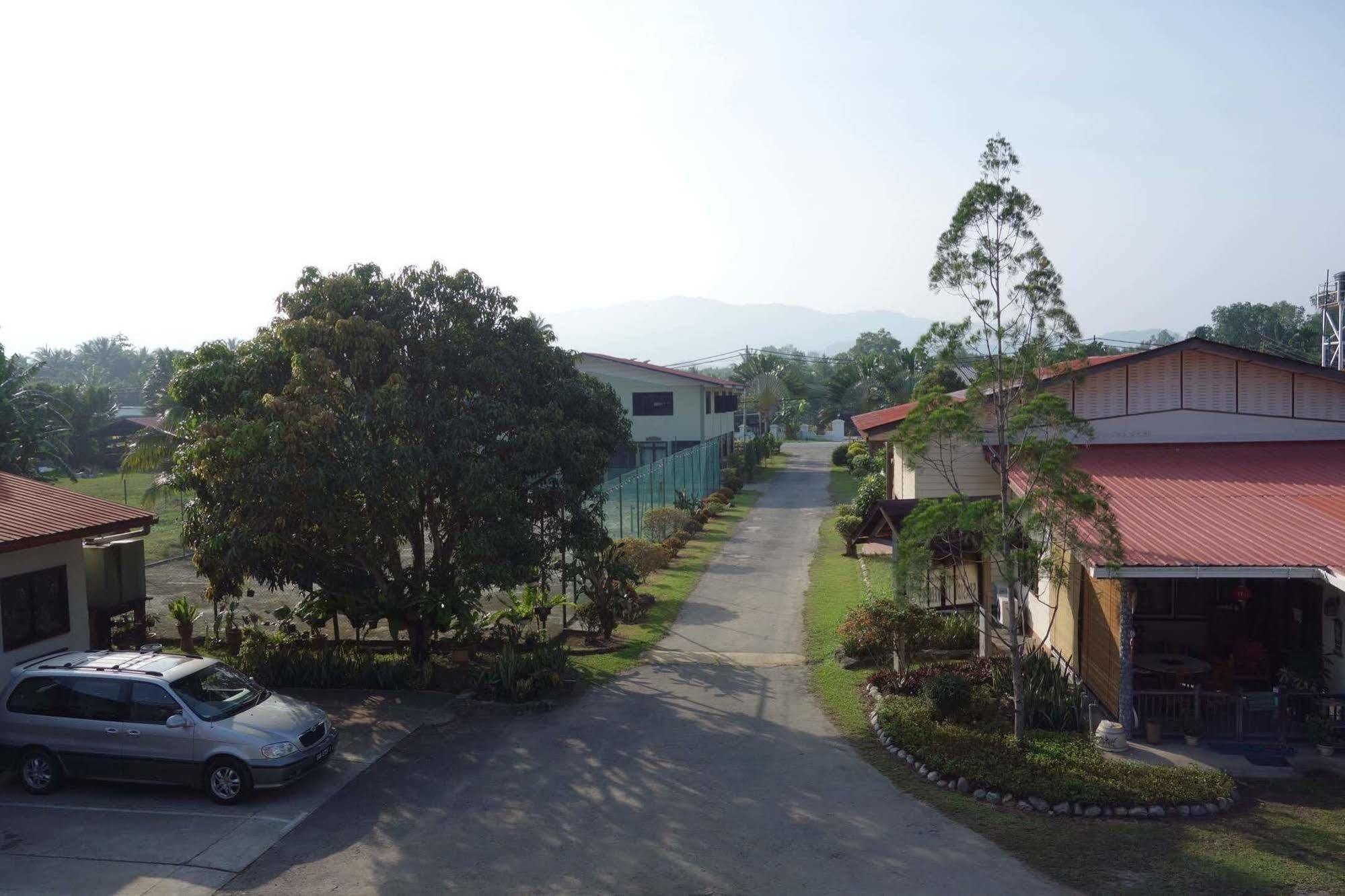Seaside Travellers Inn Kinarut Luaran gambar