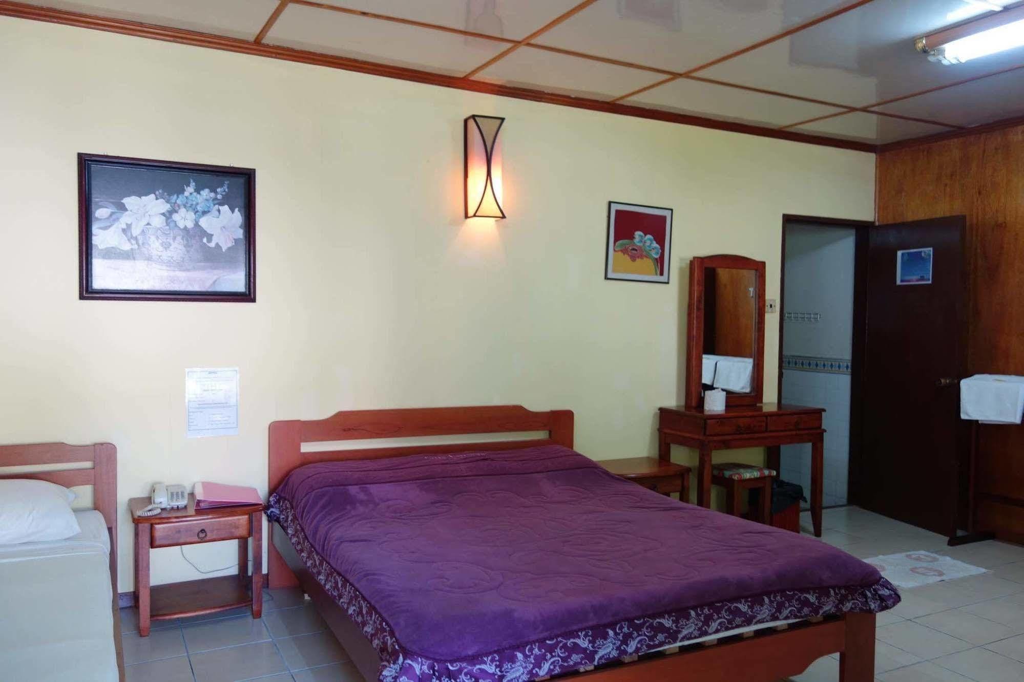 Seaside Travellers Inn Kinarut Luaran gambar