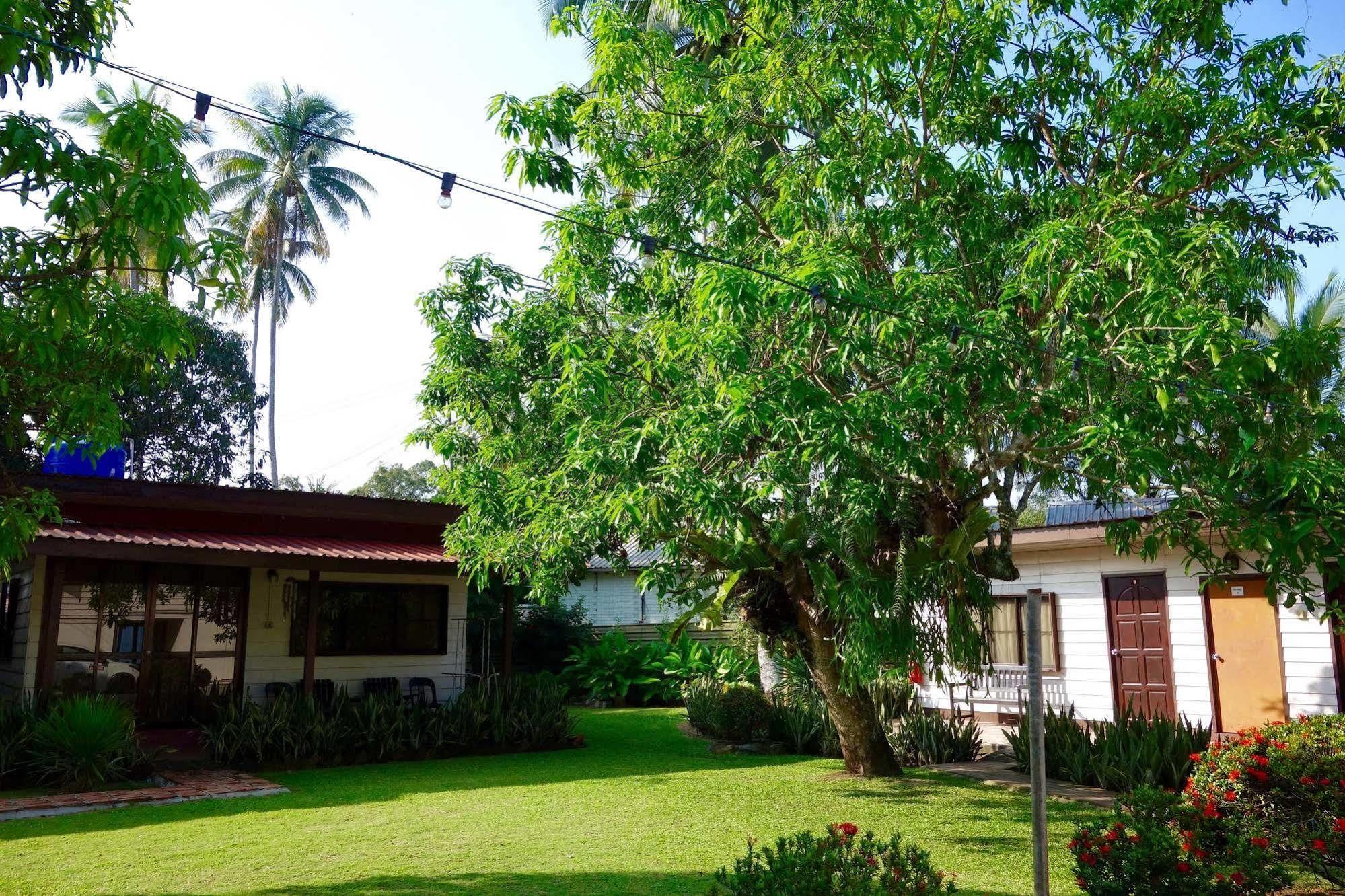 Seaside Travellers Inn Kinarut Luaran gambar